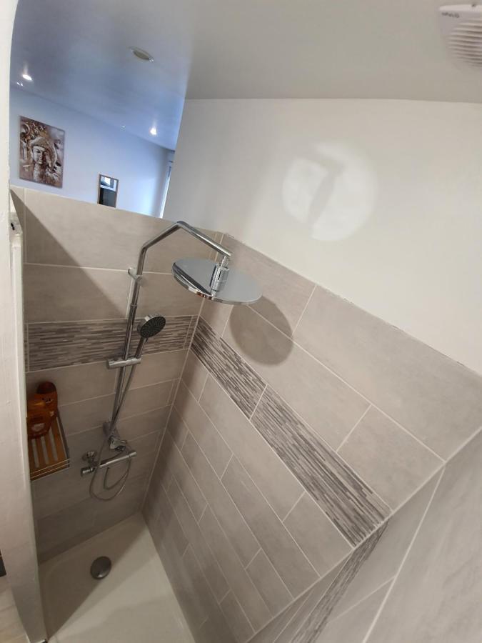 Suite Jacuzzi Privatif Plage Des Catalans Marseille Exteriér fotografie