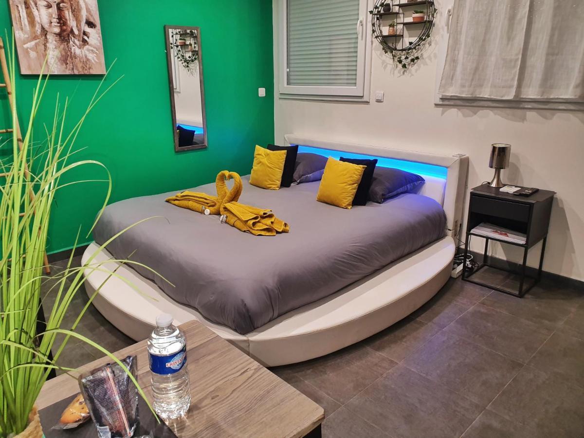 Suite Jacuzzi Privatif Plage Des Catalans Marseille Exteriér fotografie