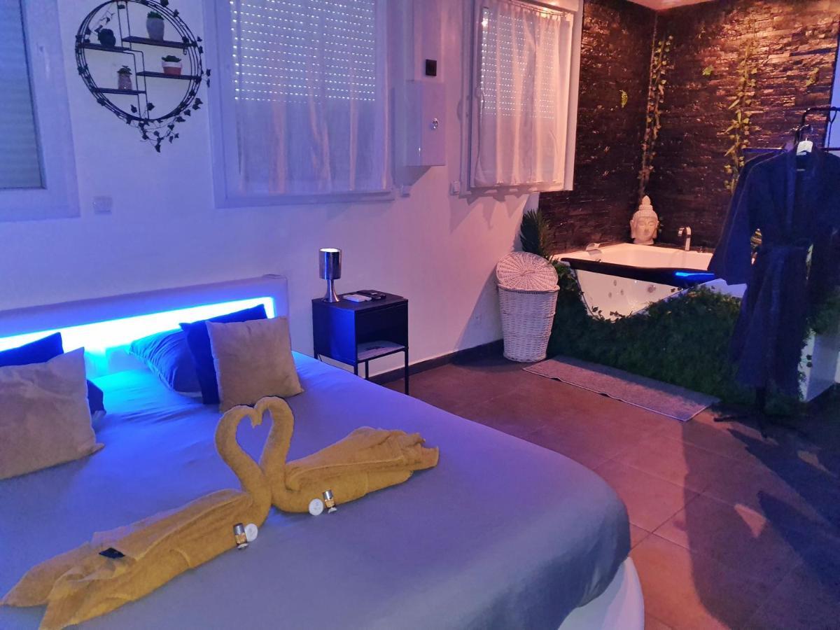Suite Jacuzzi Privatif Plage Des Catalans Marseille Exteriér fotografie